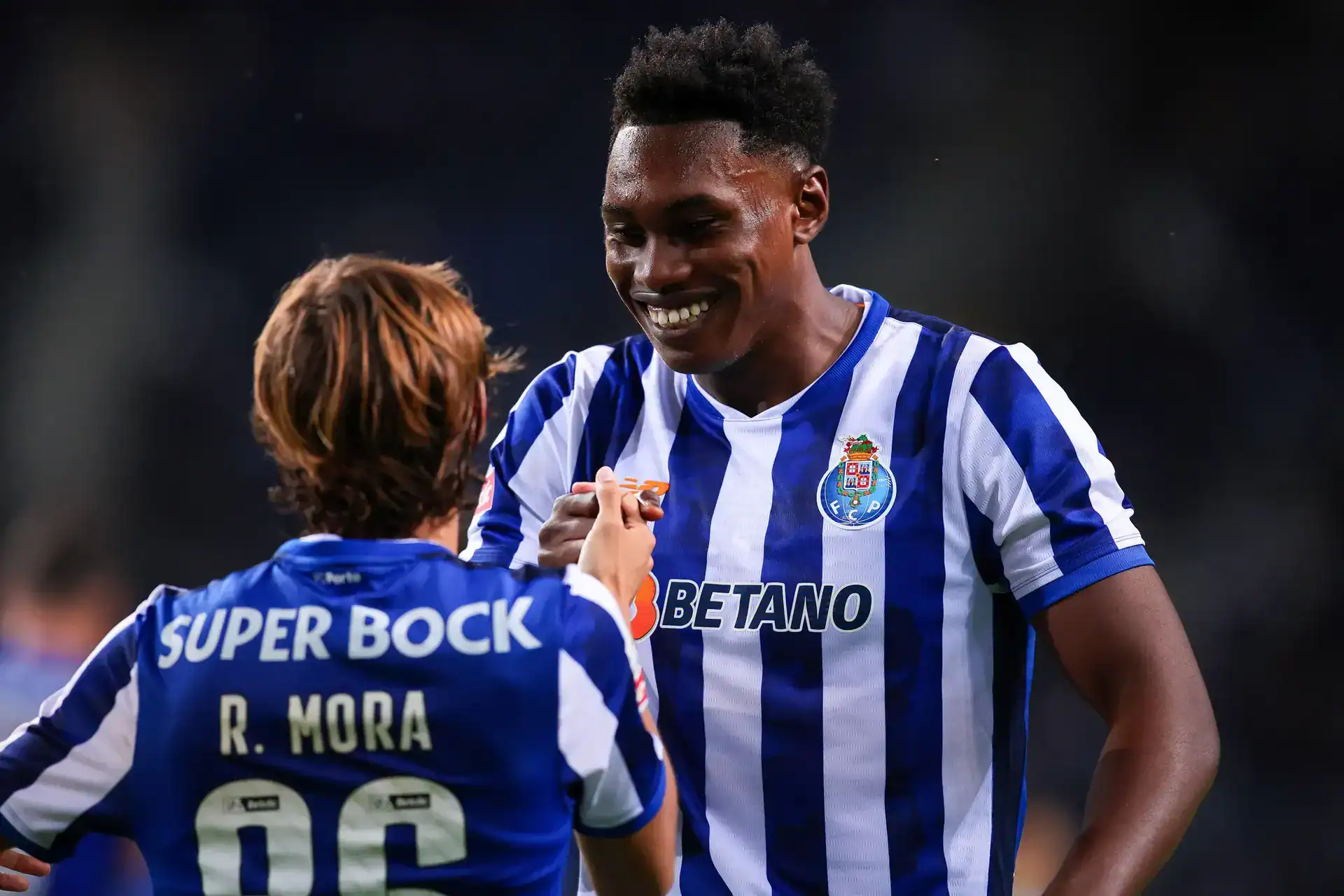 Mora Impasse as FC Porto Reject Unrealistic Roma €50m Purchase Conditions: A Deal on the Rocks