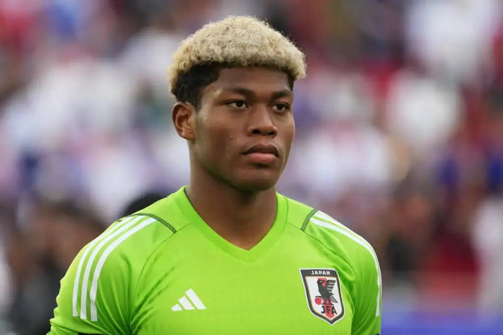 PSG’s Increased Offer for Zion Suzuki Casts a Shadow on Juventus’ Transfer Hopes