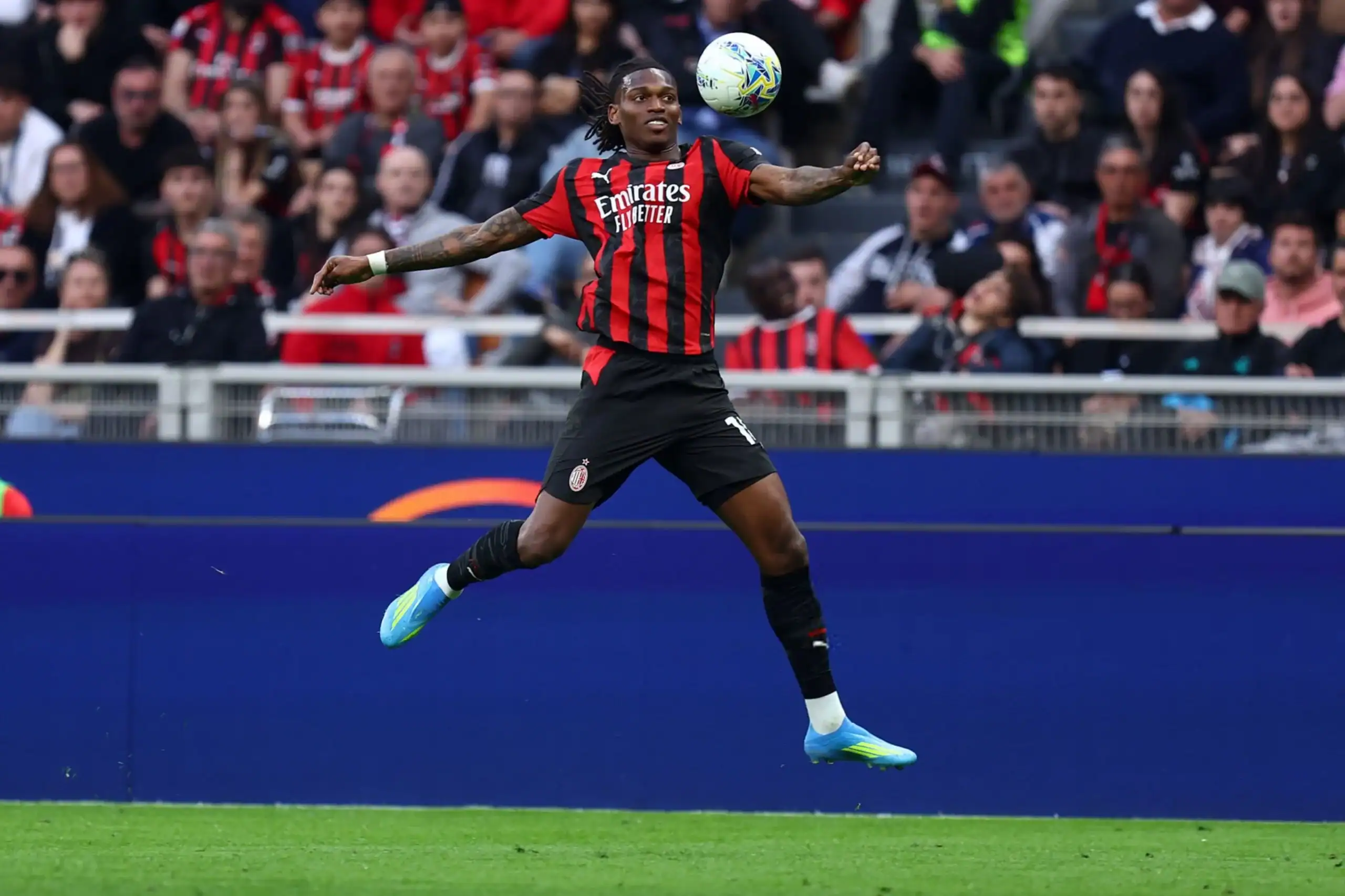 Rafael Leao’s Future at AC Milan: The mood has changed Sky journalist believes Leao staying at Milan is a concrete possibility