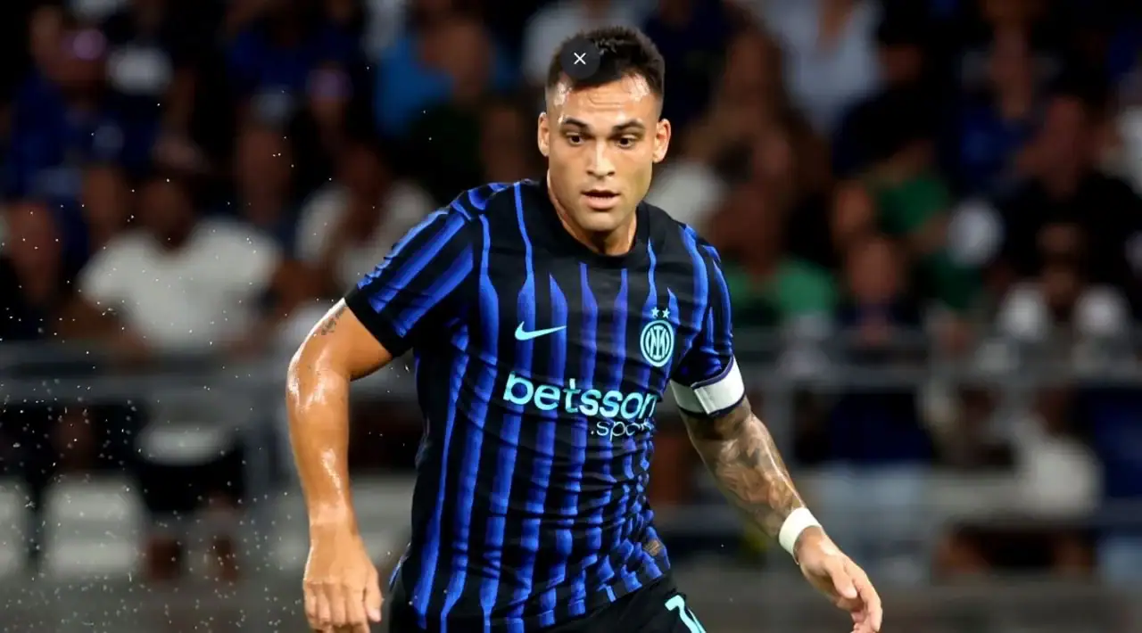 Report Lautaro on Barcelona s radar as alternative to Álvarez: A Strategic Move in the Transfer Market