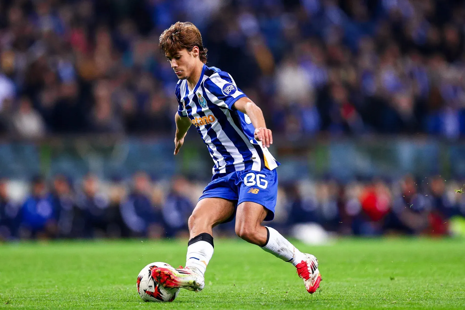 Roma Optimism Grows Over Move for Porto Talent Rodrigo Mora as Transfer Talks Advance