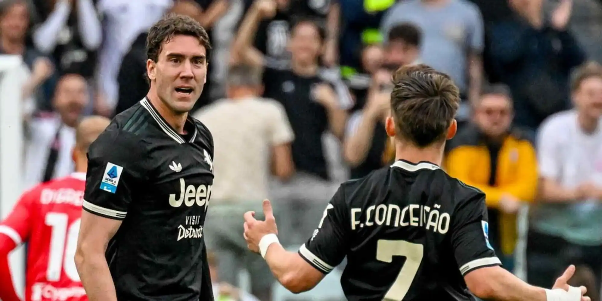Vlahovic Ready to Listen to Besiktas 10m per Season Proposal as Transfer Options Dwindle