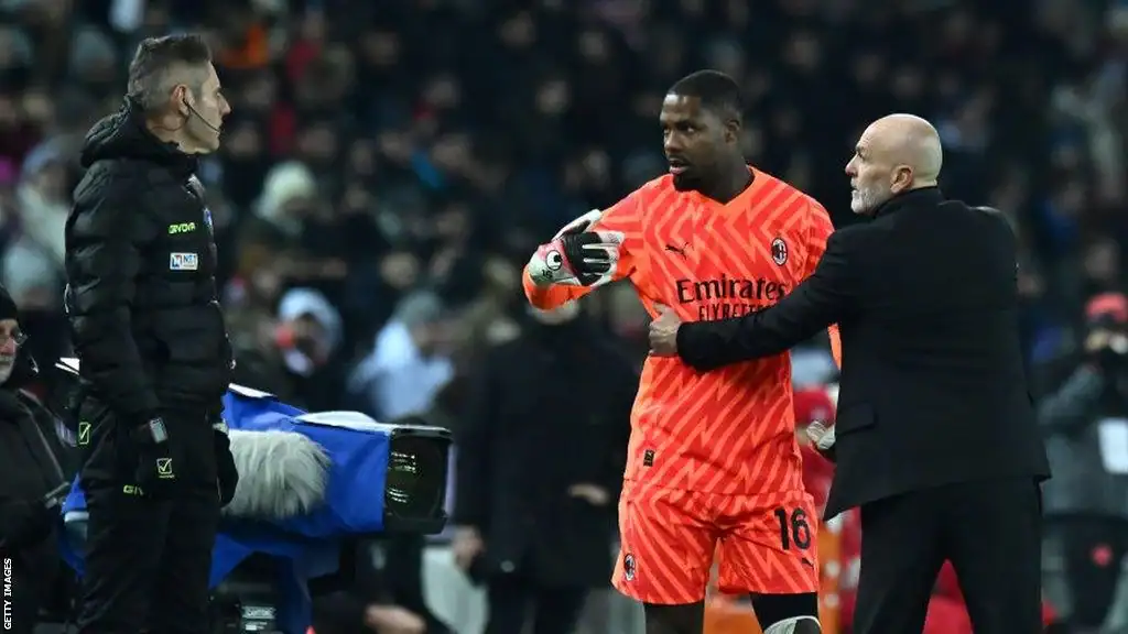 AC Milan Condemn Racial Abuse Directed at Maignan After Red Card: ‘Unacceptable’