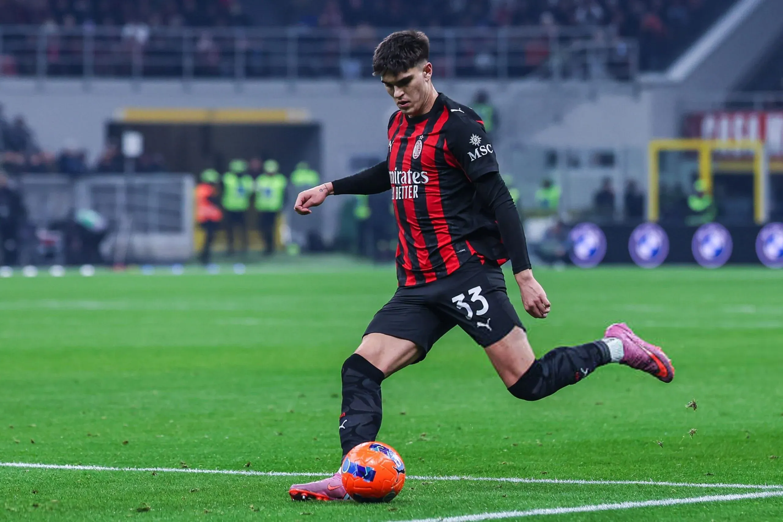 Amorim’s Bold Gamble: How Davide Bartesaghi Became Milan’s Versatile Left-Sider