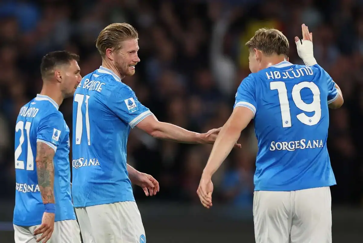 De Bruyne Denies Napoli Exit Rumors, Acknowledges Tough Start to Season