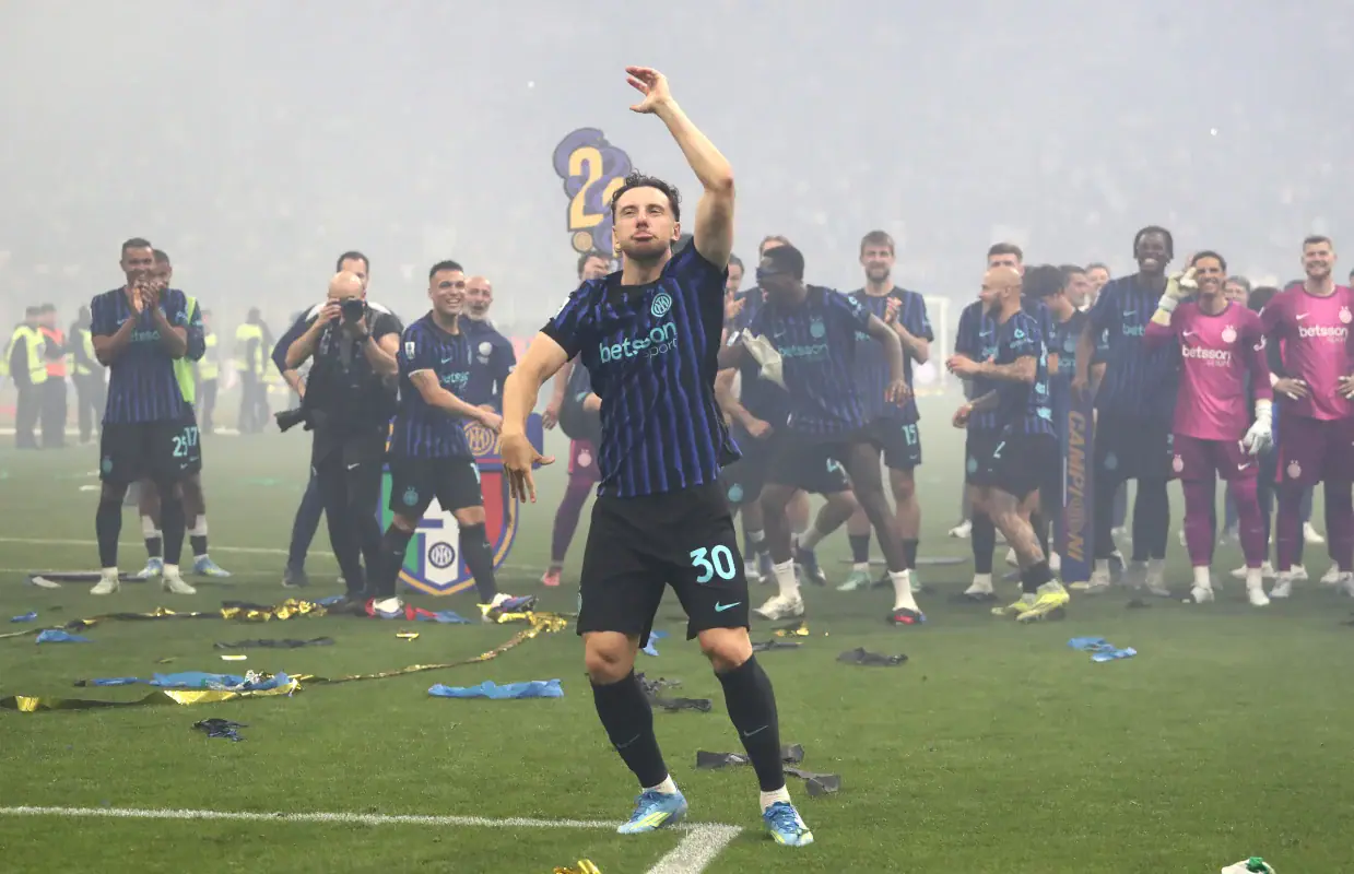 Dimarco’s Triple Crisis: Inter Star Battles Carlos Augusto, Calafiori and Contract Standoff After MVP Glory