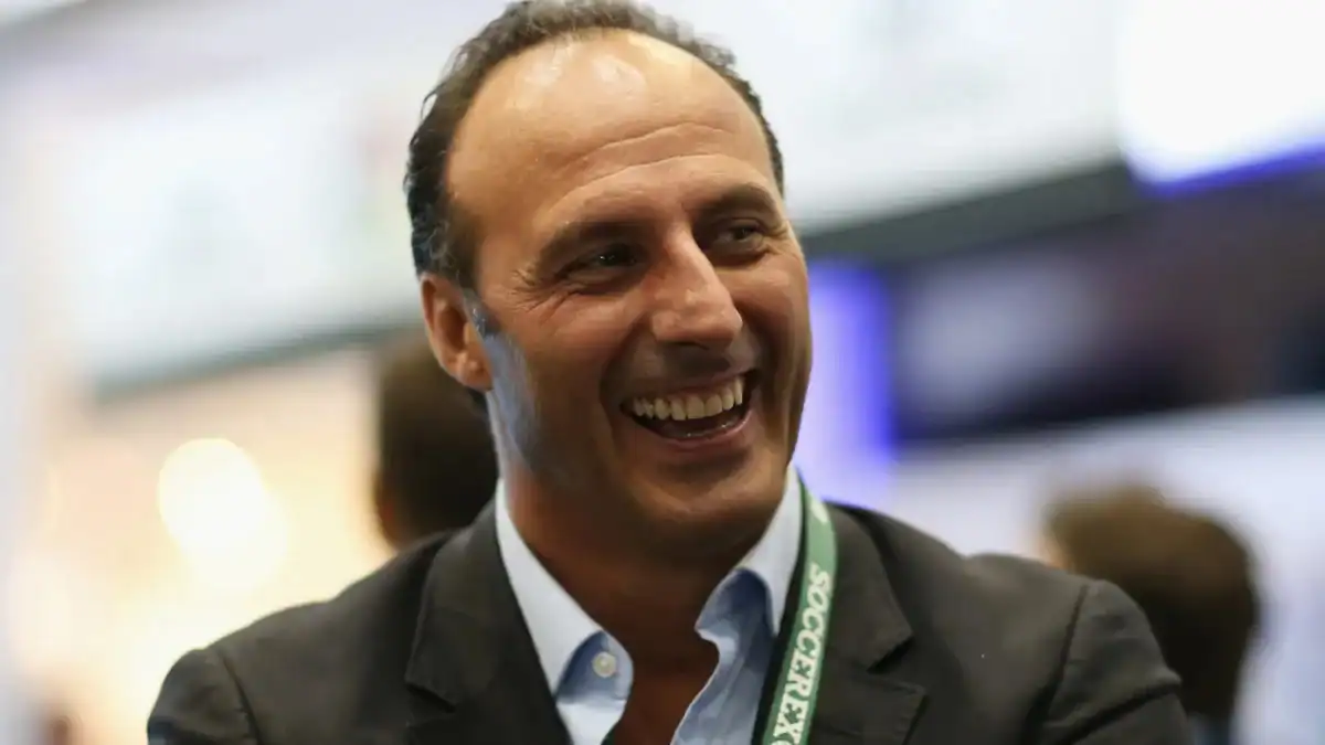 Ex-Cagliari and Tottenham defender Vega running for FIFA President: A New Challenger to Infantino