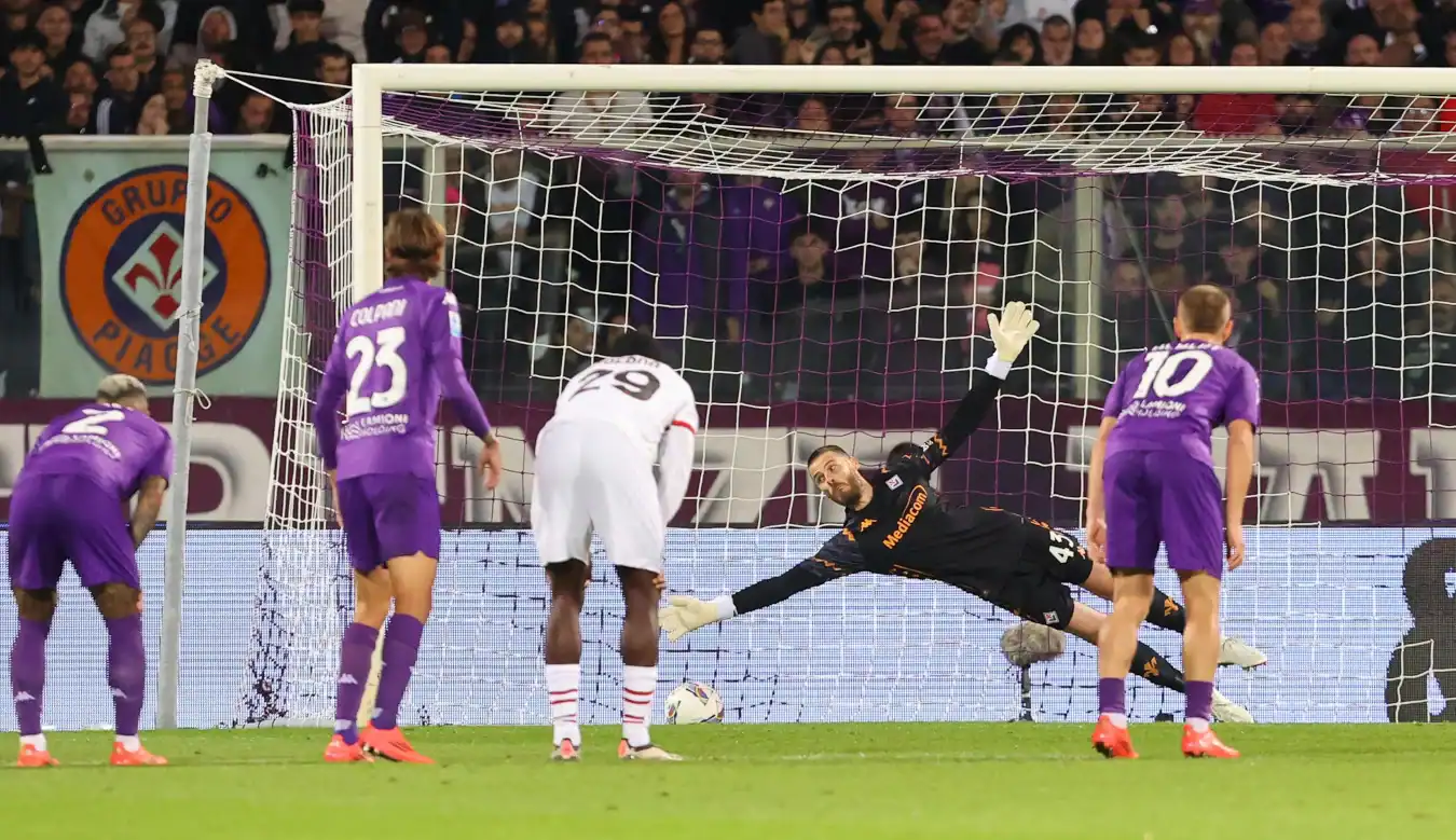 Fiorentina Set to Consider Offers for Ex-Man Utd Goalkeeper De Gea as Pressure Mounts