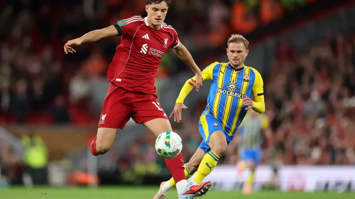 Iraola Reveals Liverpool’s Plan for Italy Talent Leoni: ‘A Little Bit of a Delay’