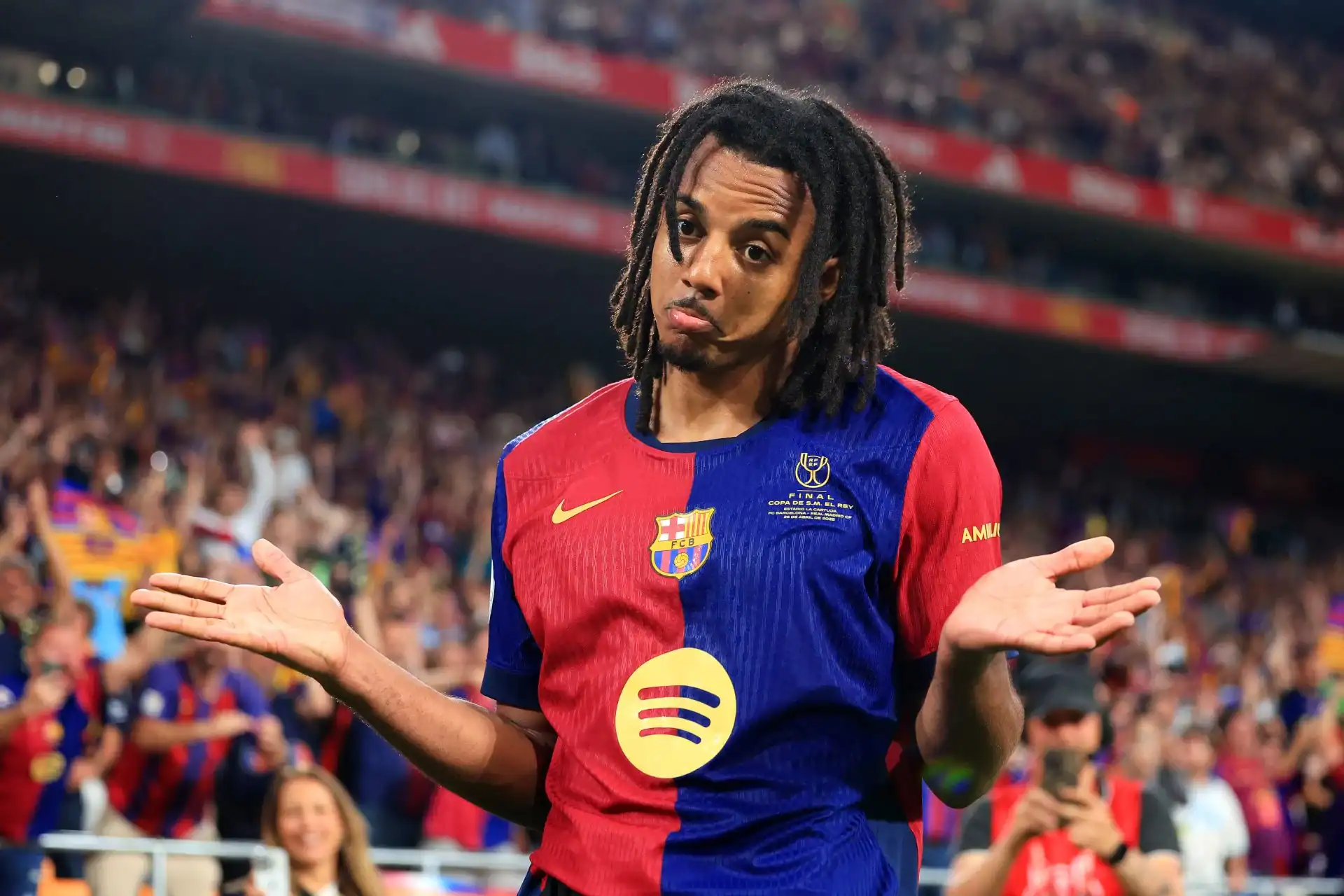 Jules Kounde Benched by Barcelona and France: Why AC Milan Could Seize the Opportunity