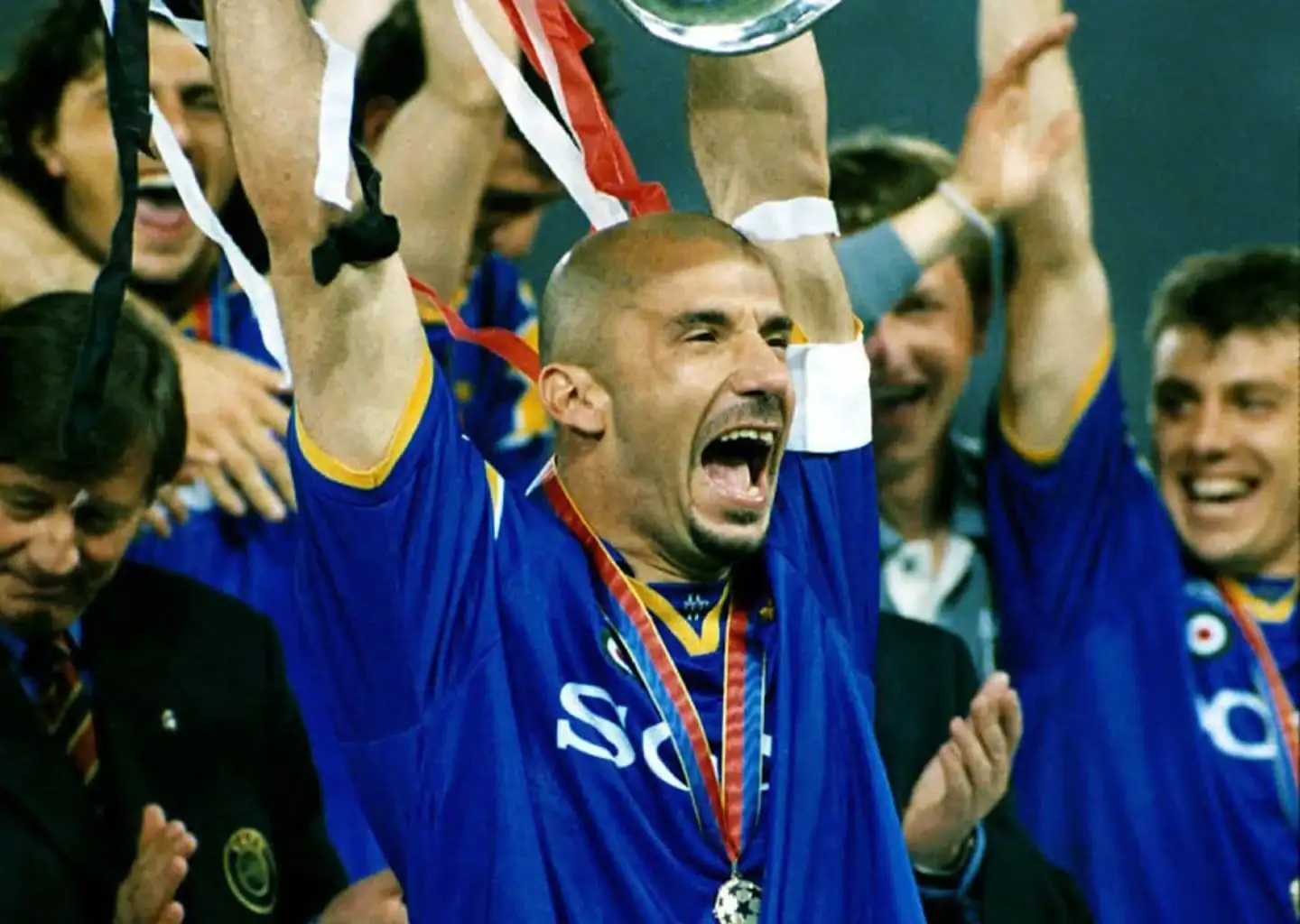Juventus Legends Honor Gianluca Vialli with Emotional Standing Ovation at Festival dello Sport