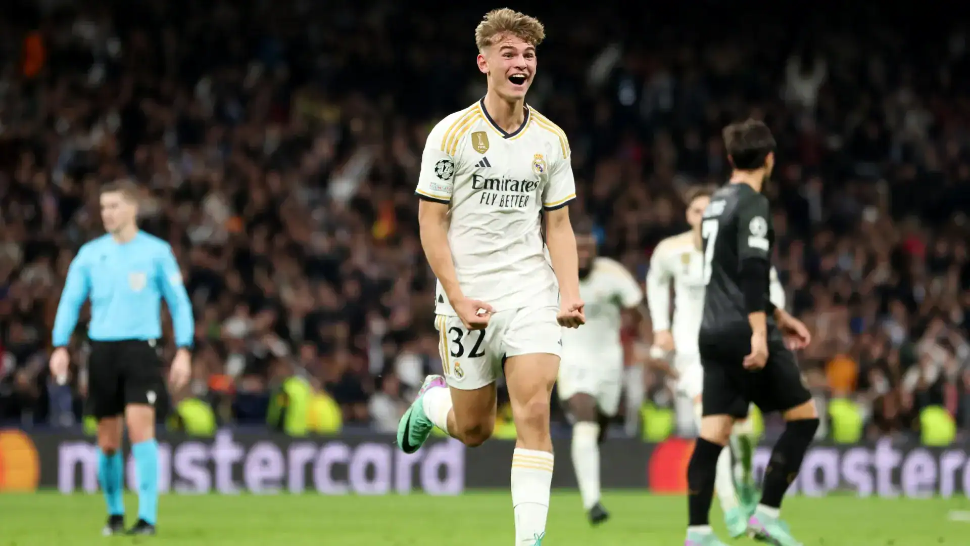 Nico Paz Stuns Man United: Argentine Wonderkid Scores First Champions League Goal Inside Two Minutes