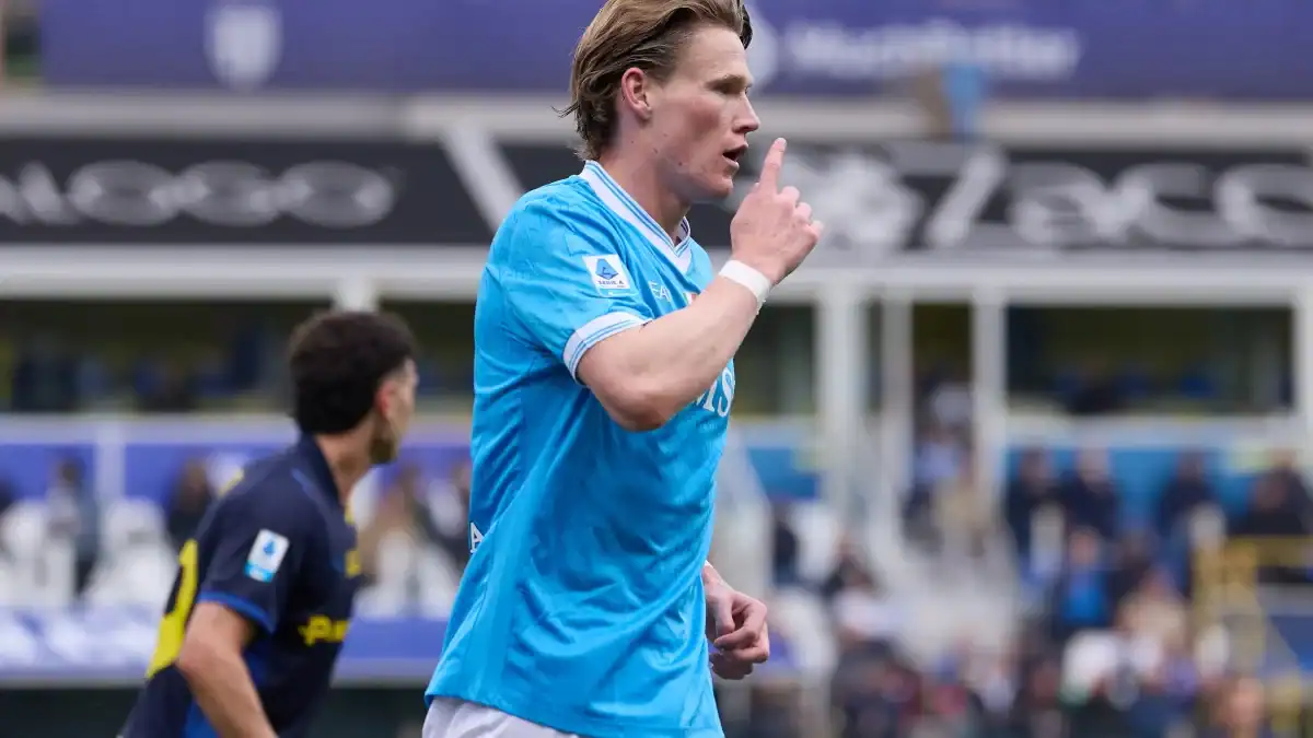 Real Madrid Among Clubs Interested in McTominay if New Napoli Contract Is Not Agreed