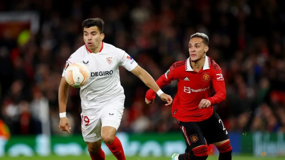 Sevilla’s Battle to Keep Youssouf Fofana Heats Up as Manchester United Circle