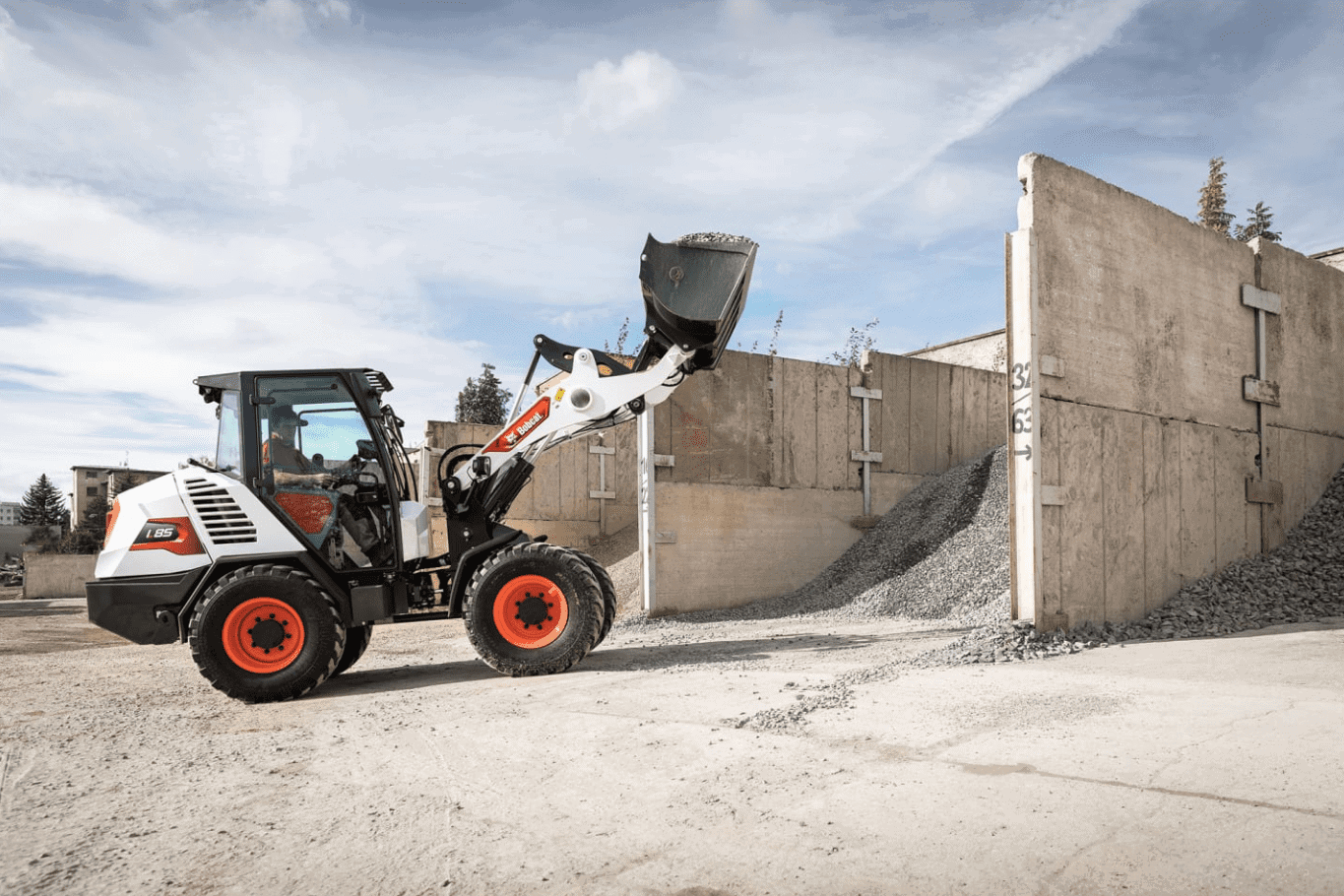 Browse Specs and more for the Bobcat L85 Compact Wheel Loader - KC Bobcat
