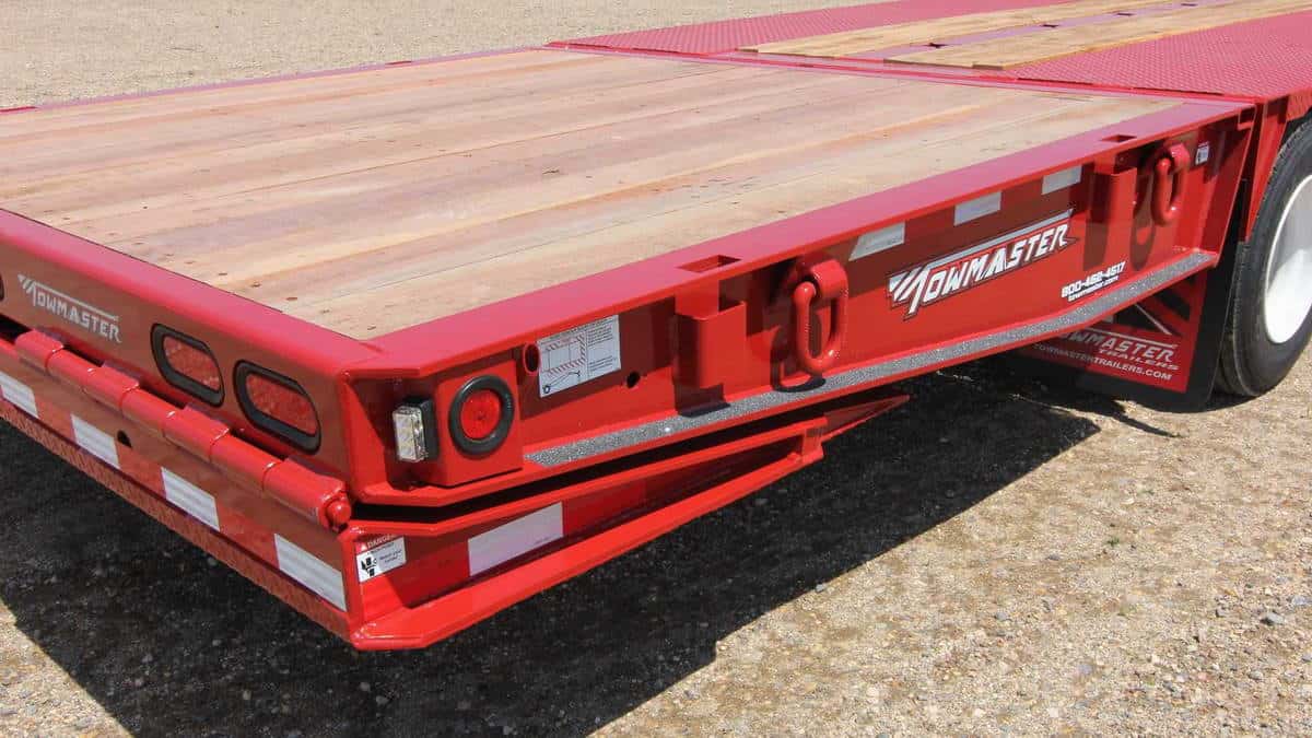 Browse Specs and more for the T-70HT | 80HT | 110HT Hydraulic Tail Trailer - KC Bobcat