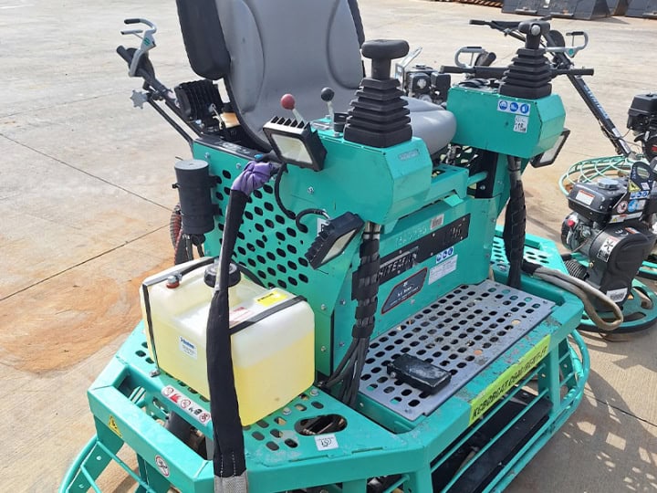 Buy a Used 2023 LD6SL 6′ RIDING TROWEL - KC Bobcat