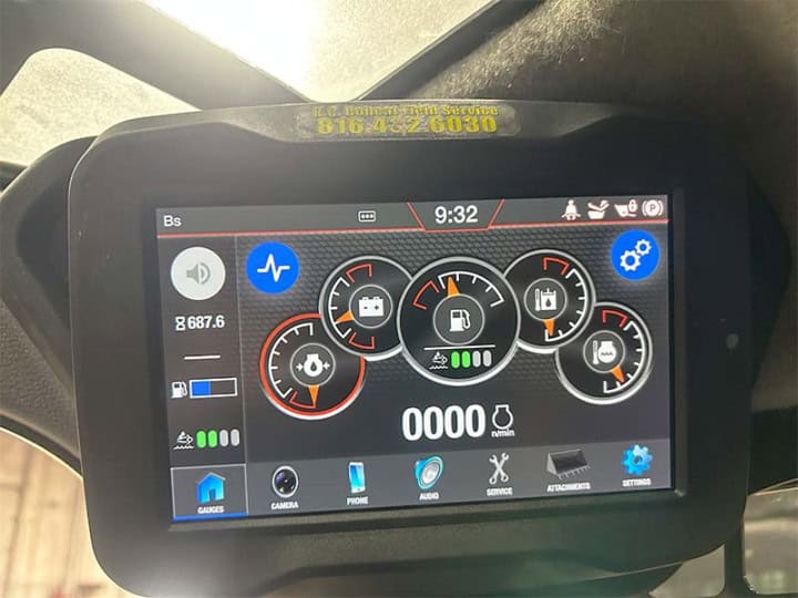 Buy a Used 2023 T86 COMPACT TRACK LOADER - KC Bobcat