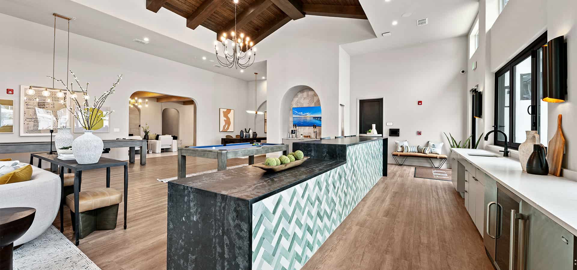 Amenities lobby