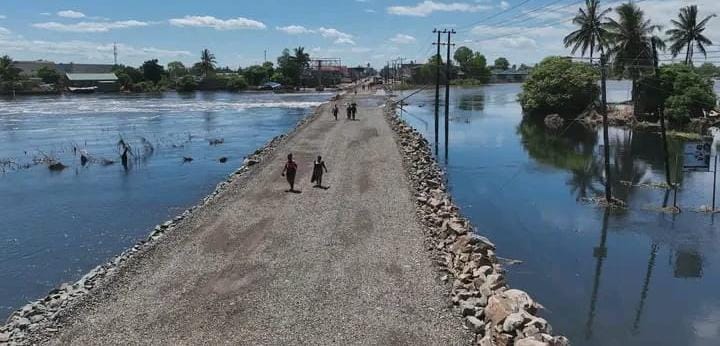 EN1 volta a assegurar mobilidade em Xai-Xai após danos registados junto ao Bairro 8