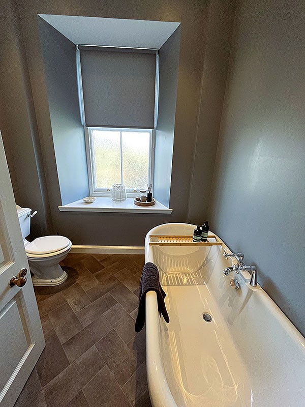 Bathroom 1 - 3