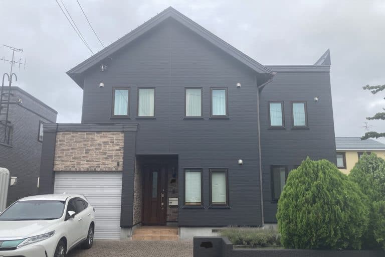 金属サイディング上貼、屋根塗装、ガラス交換、ハンドル交換工事no.18600