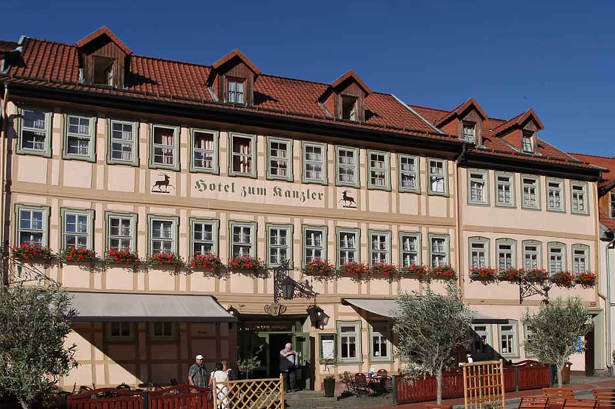 Zum Kanzler