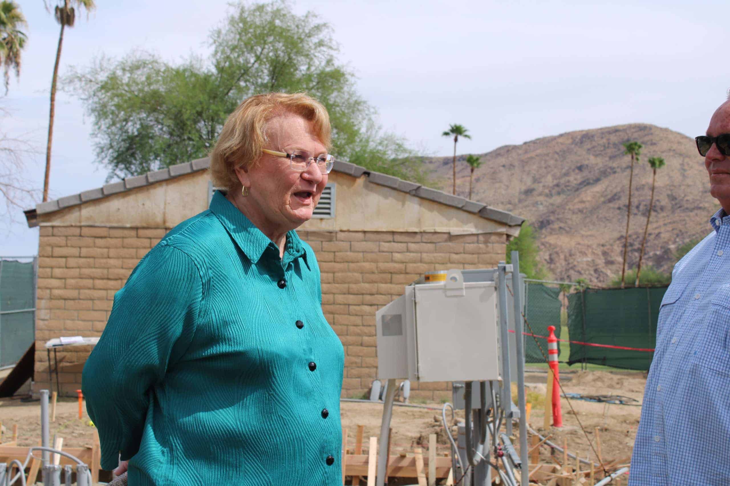 Palm Springs mayor tests positive for COVID-19