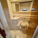 BAÑO AZIMUT 46