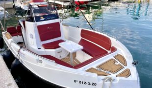 Alquiler barco Nireus 620 con licencia de navegación Marina del Este La Herradura