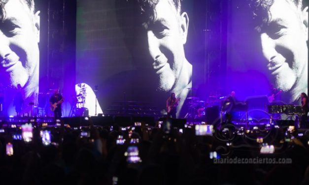 ALEJANDRO SANZ SE DA UN AUTENTICO BAÑO DE MASAS EN VALLADOLID