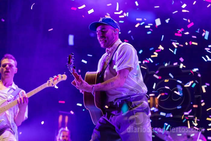LA MUSICA FESTIVA DE NIL MOLINER HACE DISFRUTAR A CIENTOS DE SALMANTINOS