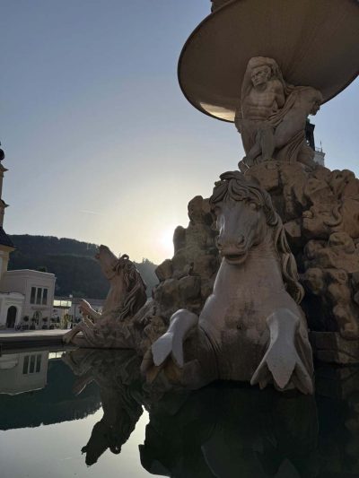 Gudrun-Winklhofer_Streifzug_durch_salzburg (15) barocker Residenzbrunnen in SAlzburg