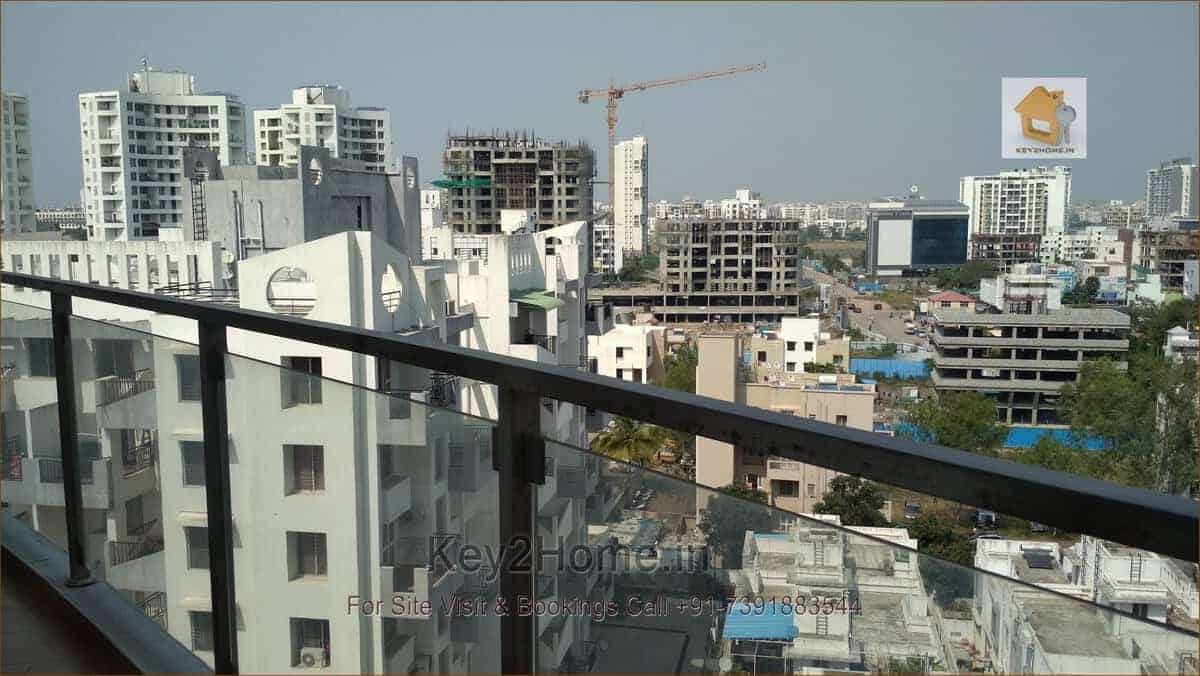 Big size 4 BHK apartments in Baner for sale at Emirus Project