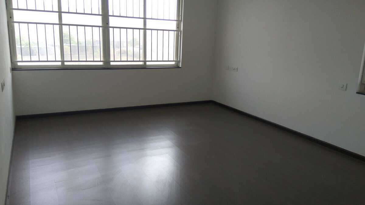 Master bedroom 3 BHK flat Life Republic Hinjewadi resale
