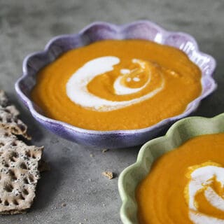 Easy creamy coconut carrot soup with paprika and ginger by Anastasia