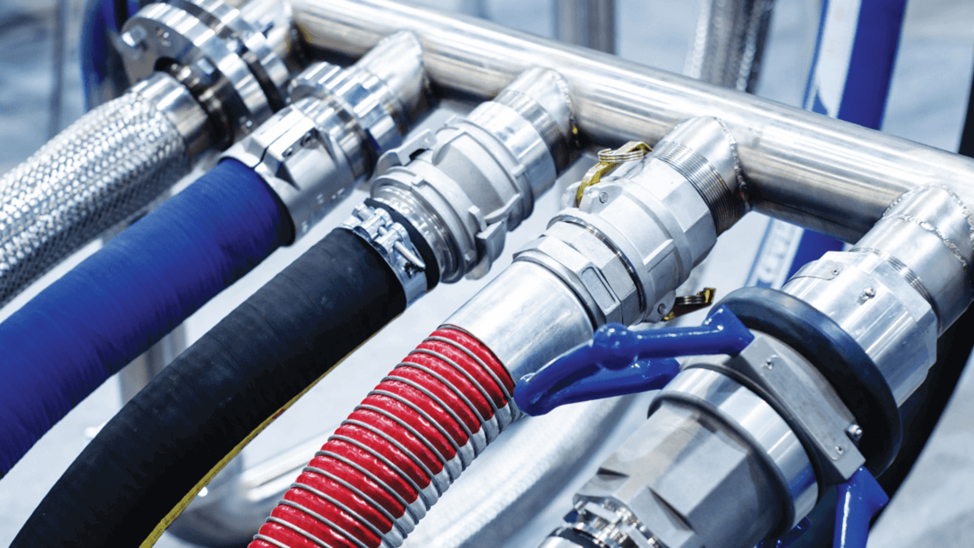 Protecting People and Equipment: The Role of Steam Hoses in Winter
