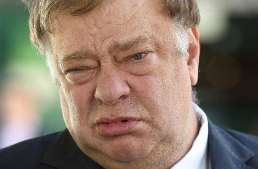 Snoring Lawyer Apologizes to Court