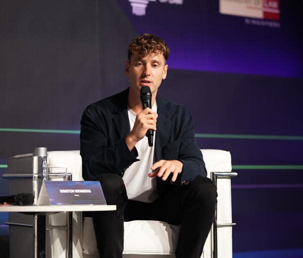 Harvey’s CEO says junior lawyers still matter in the AI era