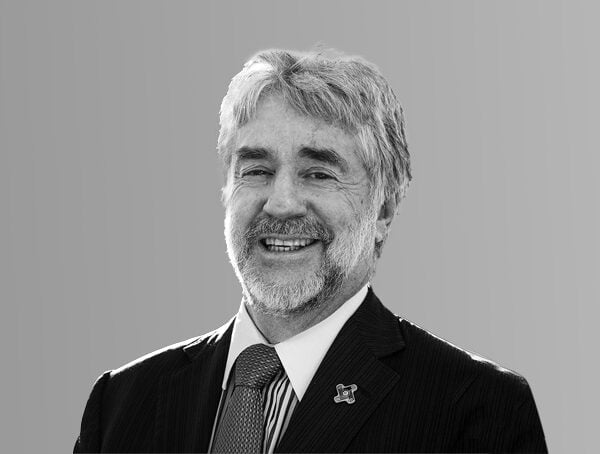 Australian Law News – Death of Prominent Former Law Society of NSW President Maurie Stack