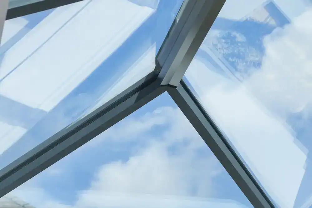 close shot of roof lantern