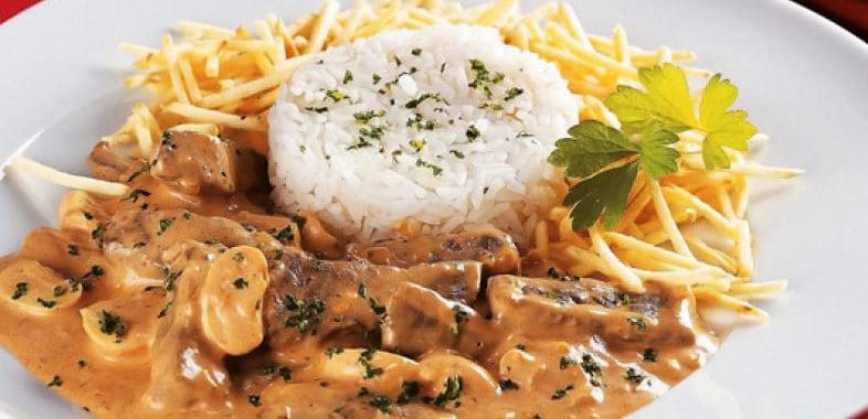 Estrogonofe de Carne Simples