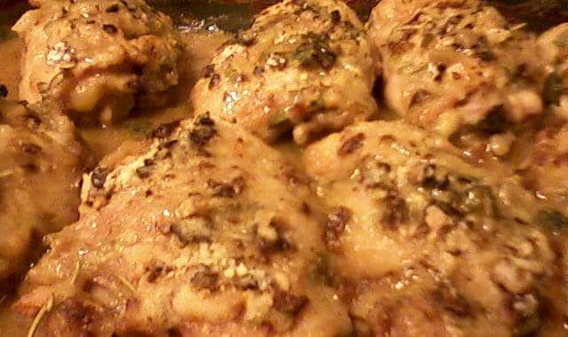 Sobrecoxa de Frango Assada na Cerveja