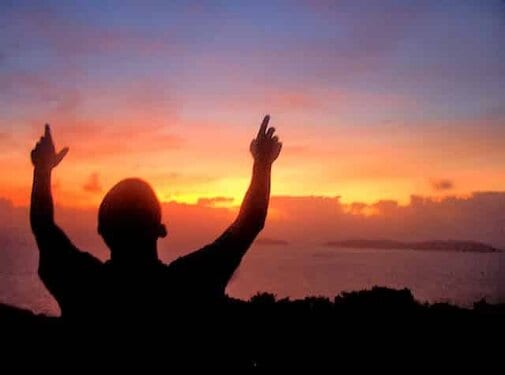 Em Tudo Dai Graças – Mensagem de Agradecimento a Deus