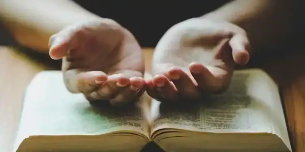 O que a bíblia nos ensina sobre o dízimo?