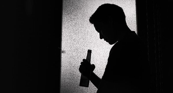 Deus está ao seu lado – você não precisa de vícios para ser feliz