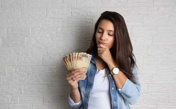 Descubra se é possível ficar rico lendo a Bíblia