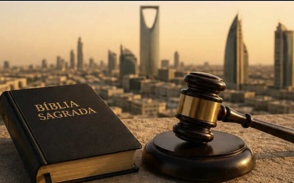 É proibido ler a Bíblia na Arábia Saudita? Entenda as leis e o contexto