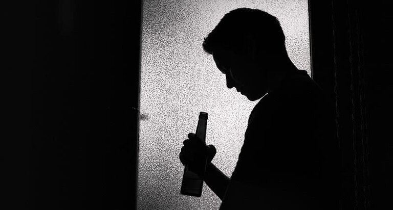 Deus está ao seu lado – você não precisa de vícios para ser feliz