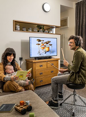 People using Aerodrums software at home